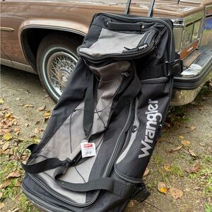Wrangler Black and Gray Travel Bag